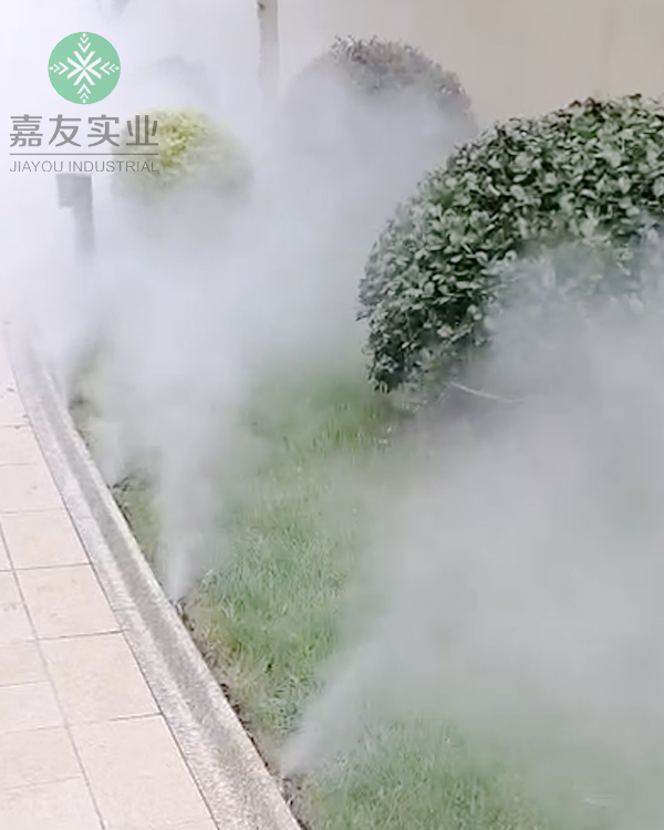 杭州星欧为海宁绿金置业安装别墅庭院雾森系统案例