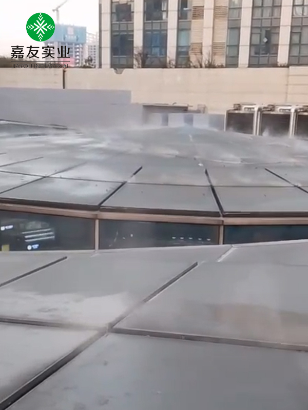 温岭银泰百货安装星欧注册喷雾降温系统案例 温岭银泰百货安装星欧注册喷雾降温系统案例