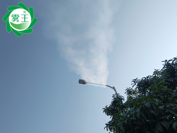 星欧注册路灯杆喷雾除尘系统助力岳阳一道路降尘,改善空气环境 星欧注册路灯杆喷雾除尘系统助力岳阳一道路降尘,改善空气环境